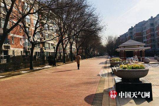 董藩：我不主張?jiān)谑湛s型城市搞振興