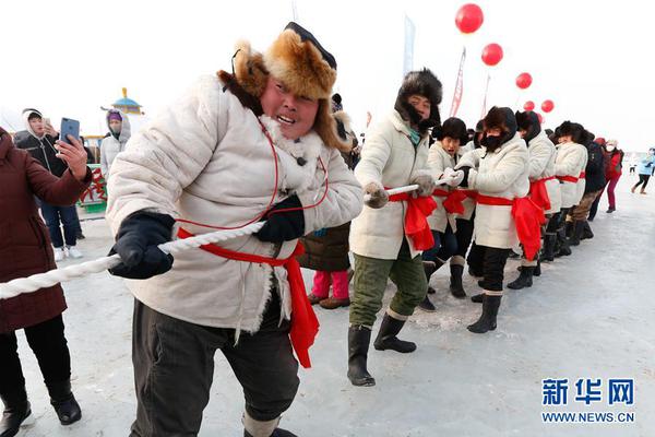 薇婭雪梨被查后的主播補(bǔ)稅潮：神秘名單和50萬門檻